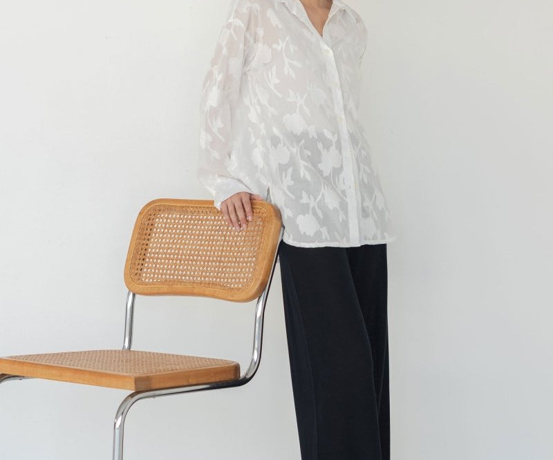 Cocoon Shirt in Floral Appliqué in White - Esse - XS - 