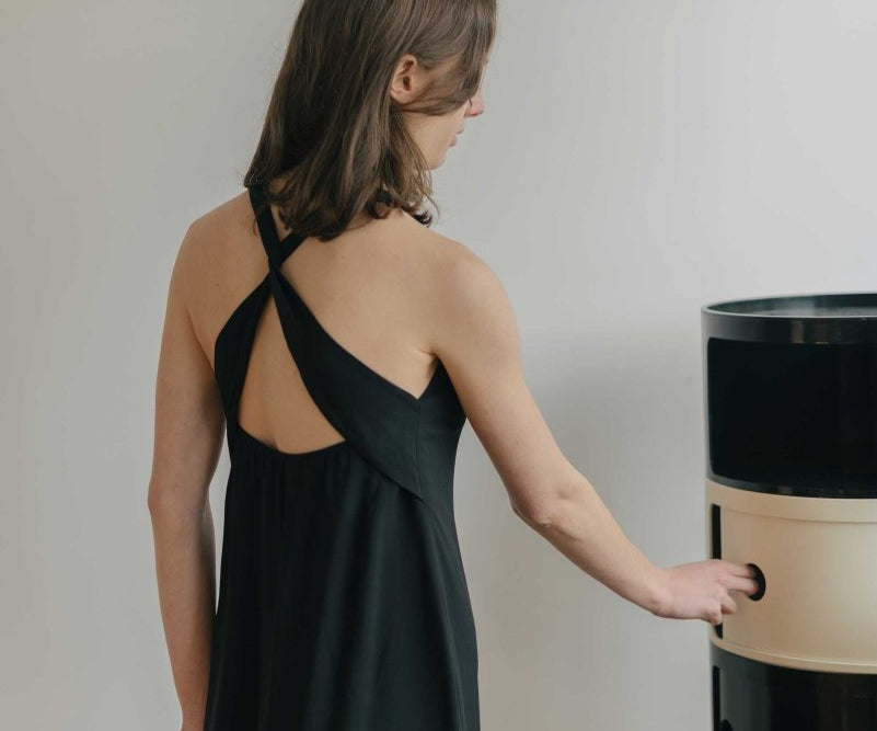 Twist Back Slip Dress - Esse - Black - XXS - 