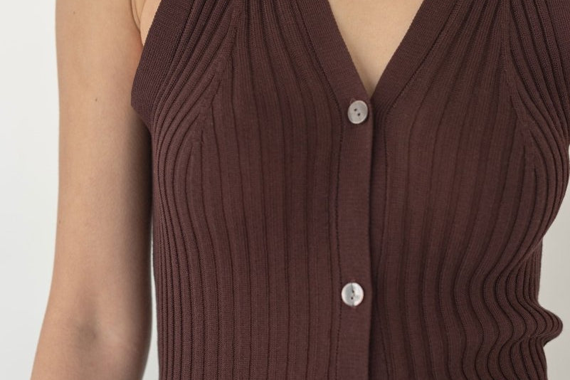 V - Neck Knit Vest in Mocha - Esse - S - 